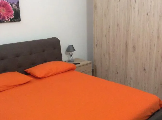 La Grotta Bed and breakfast